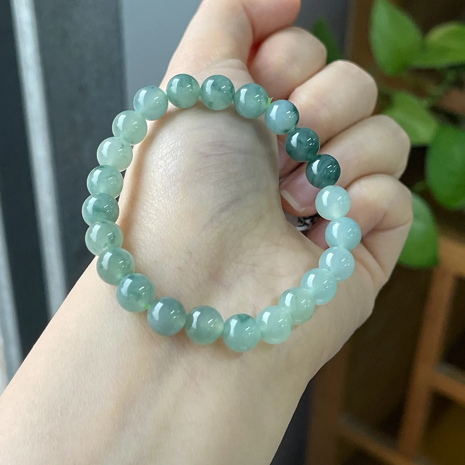 翡翠冰糯种绿色飘绿手链