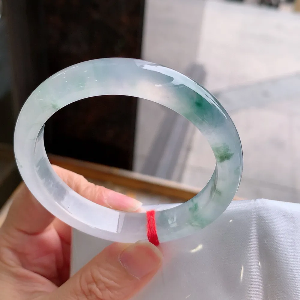正圈玻璃种飘花 无瑕 尺寸:58.7/12.1/8.1种水好