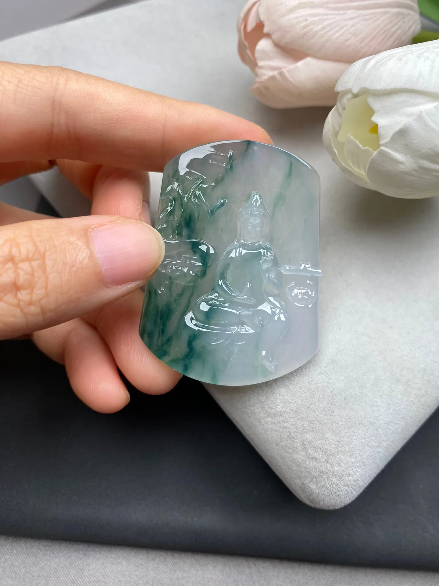 冰糯种飘花竹林观音吊坠 尺寸50.7-38.8-5.5毫米 水润细腻 雕工精美