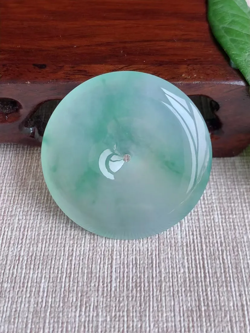 天然A货翡翠飘花大平安扣吊坠尺寸36.3×5.8m量15.77g 0316