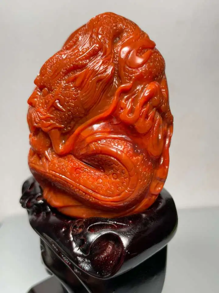 川料南红【龙】摆件，龙行天下，霸气足！雕工精美，质地细腻，招财转运。规格：72*61*39mm，重：233克