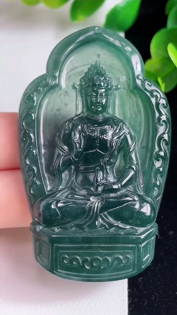 天然A货翡翠蓝水观音菩萨吊坠，尺寸66-40-5，重:26.40g
3月19日