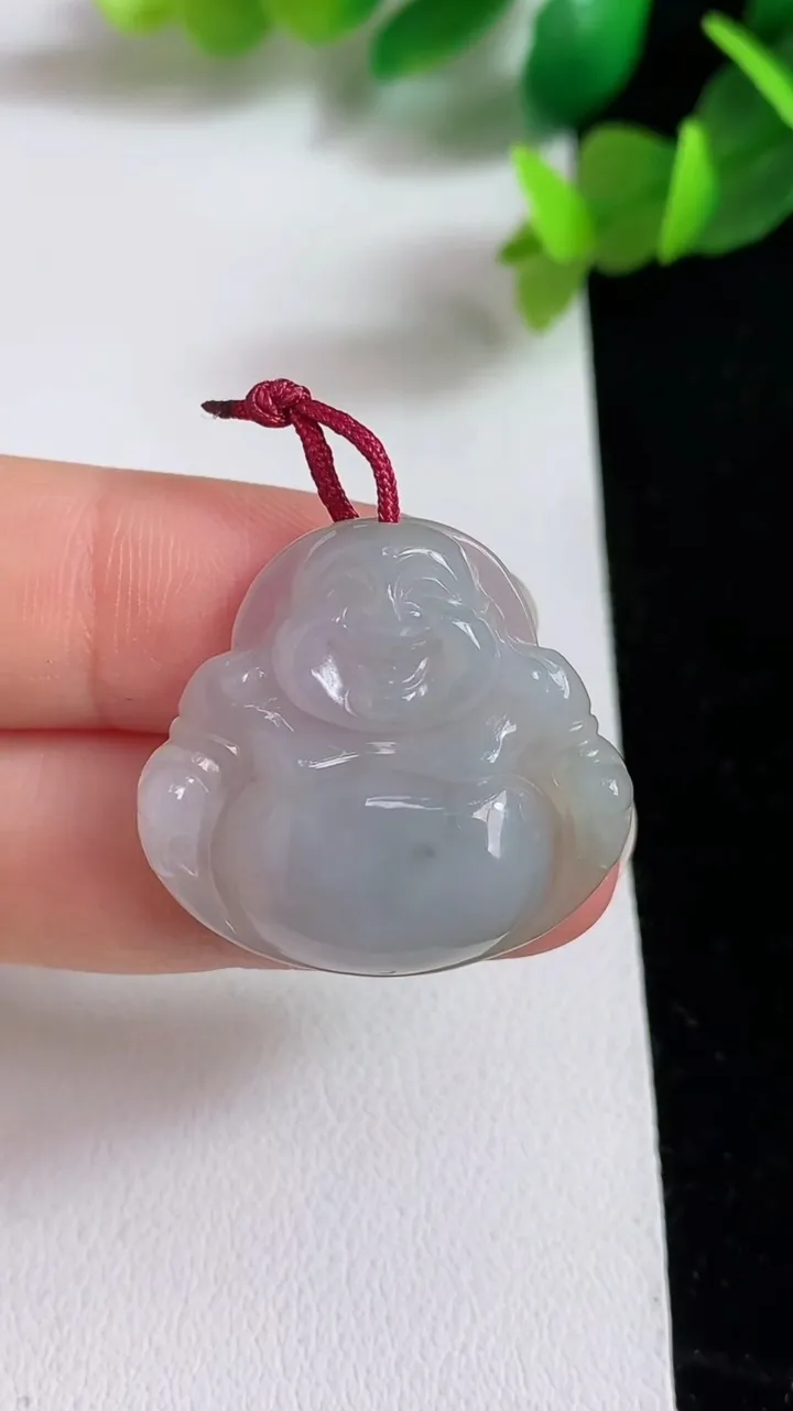 天然A货翡翠白冰佛公吊坠，尺寸26-27.6-5.6，重量:6.00g
3月20日