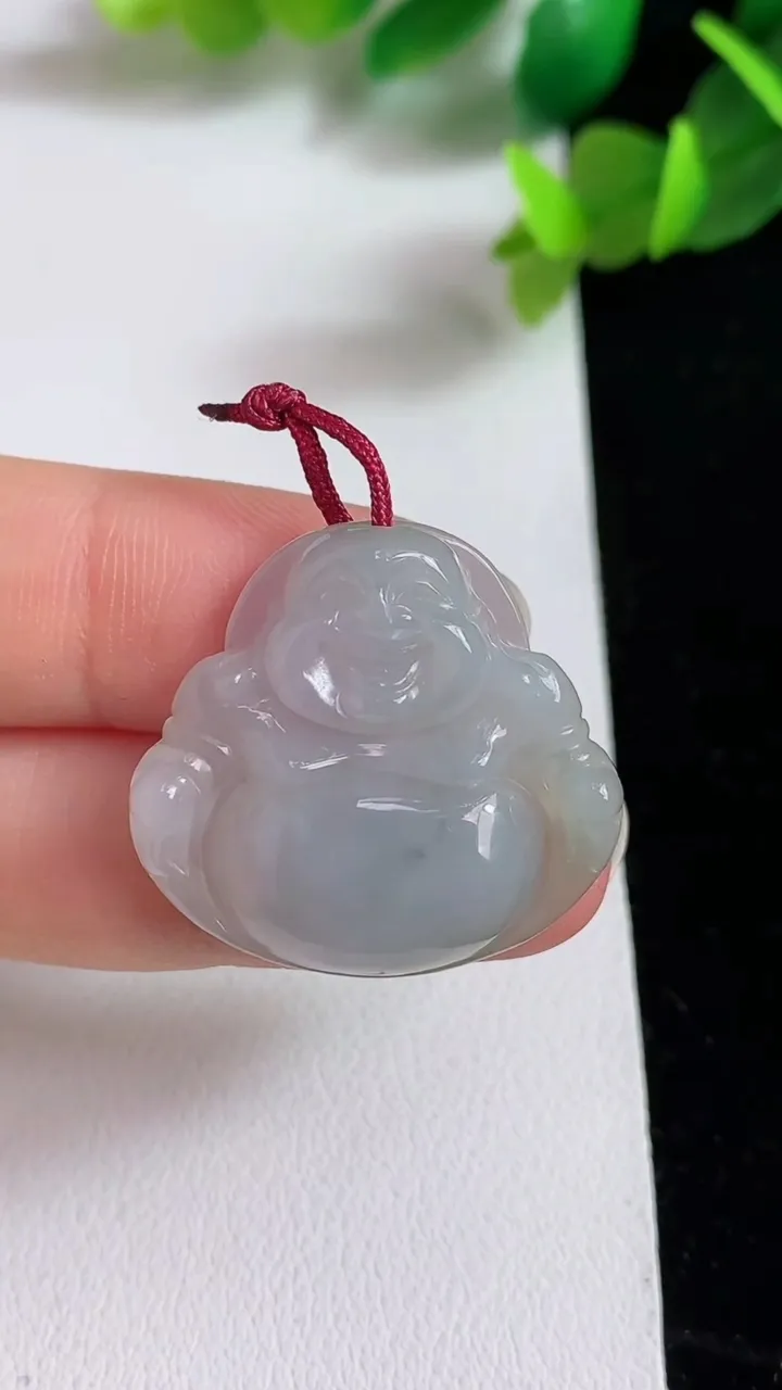天然A货翡翠白冰佛公吊坠，尺寸26-27.6-5.6，重量:6.00g
3月20日