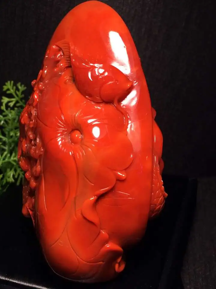 天然川料南红精雕【九鱼戏莲】满色满肉柿子红 颜色艳丽 立体精工细雕 尺寸:99.8x70.5x50mm  重:360.6克 雕刻栩栩如生  自戴 非常百搭