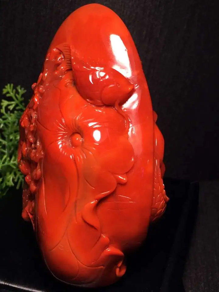 天然川料南红精雕【九鱼戏莲】满色满肉柿子红 颜色艳丽 立体精工细雕 尺寸:99.8x70.5x50mm  重:360.6克 雕刻栩栩如生  自戴 非常百搭