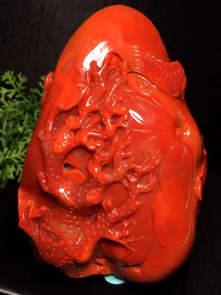 天然川料南红精雕【九鱼戏莲】满色满肉柿子红 颜色艳丽 立体精工细雕 尺寸:99.8x70.5x50mm  重:360.6克 雕刻栩栩如生  自戴 非常百搭