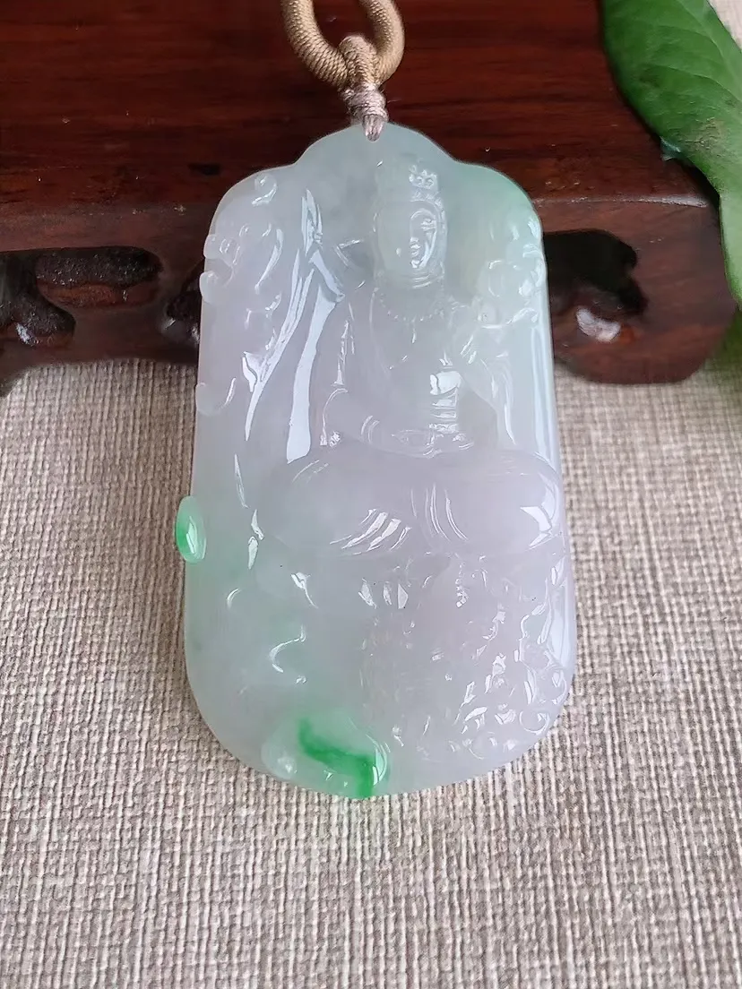天然A货翡翠飘绿文殊菩萨吊坠尺寸58×32.8×5.7m量27.18g 0322