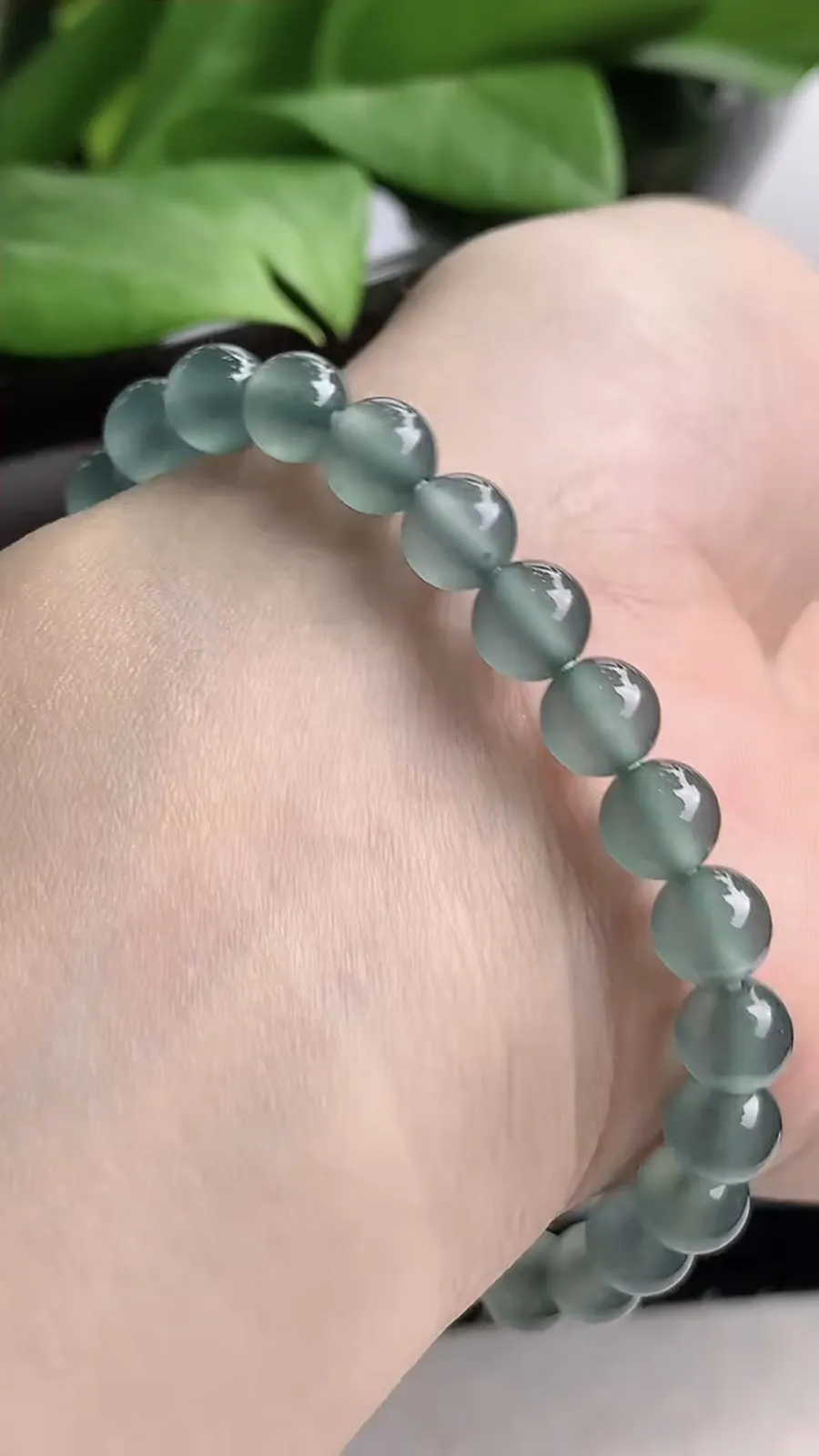 a货翡翠老坑冰种圆珠佛珠手串26颗 尺寸6.7mm