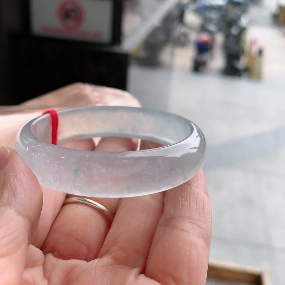 正圈玻璃种 天然石纹 尺寸:49.6/12.6/5.8 种水好️️