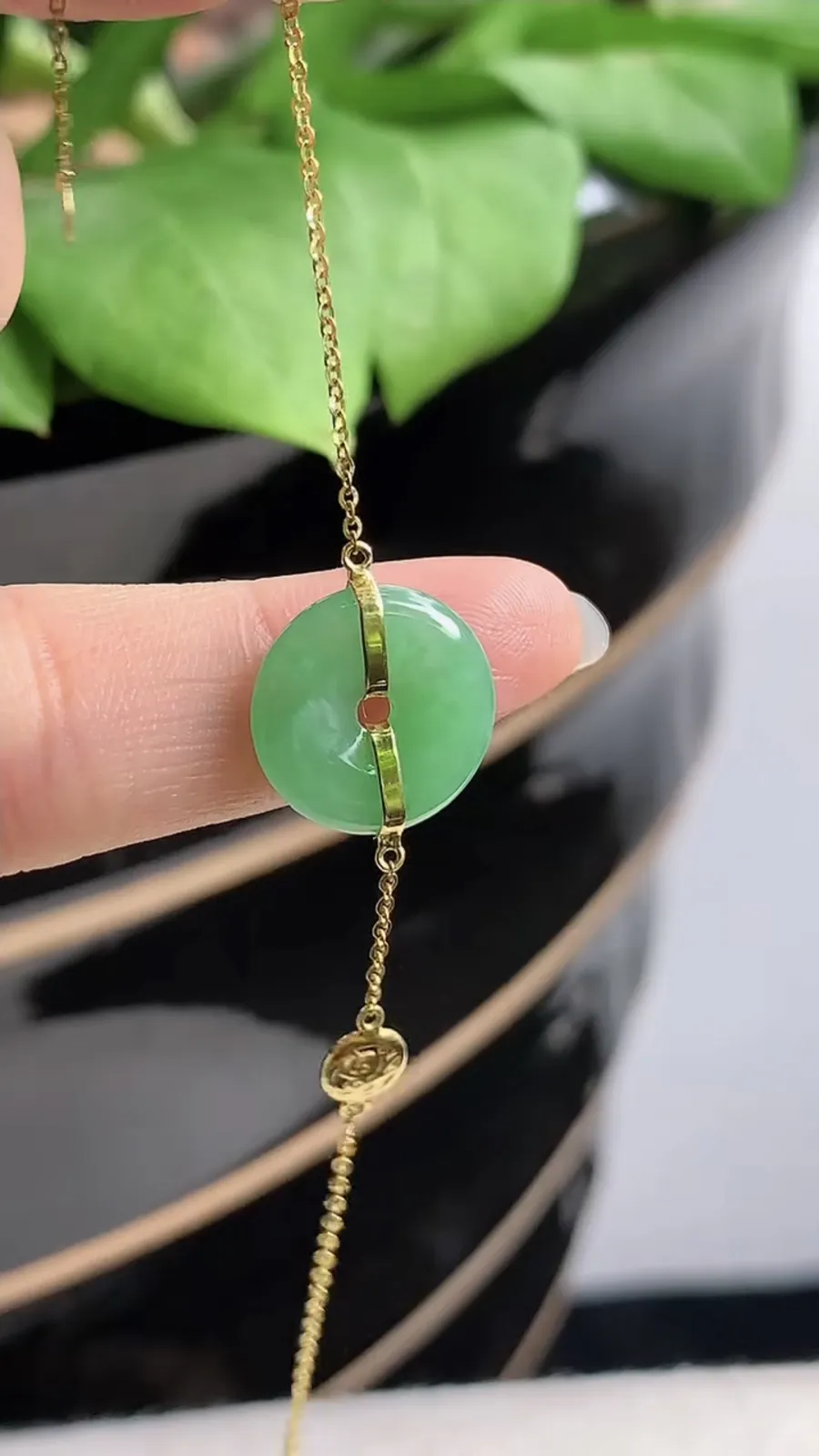 a货翡翠老坑种18K金镶嵌甜绿平安扣手链 尺寸12.8×2.5mm