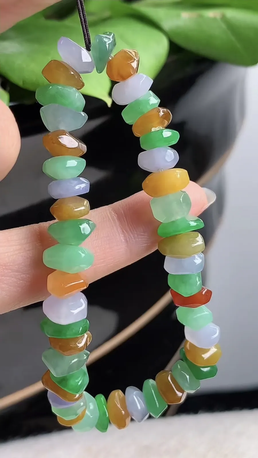 a货翡翠老坑冰种多彩随形手串 尺寸7.4×3.8mm