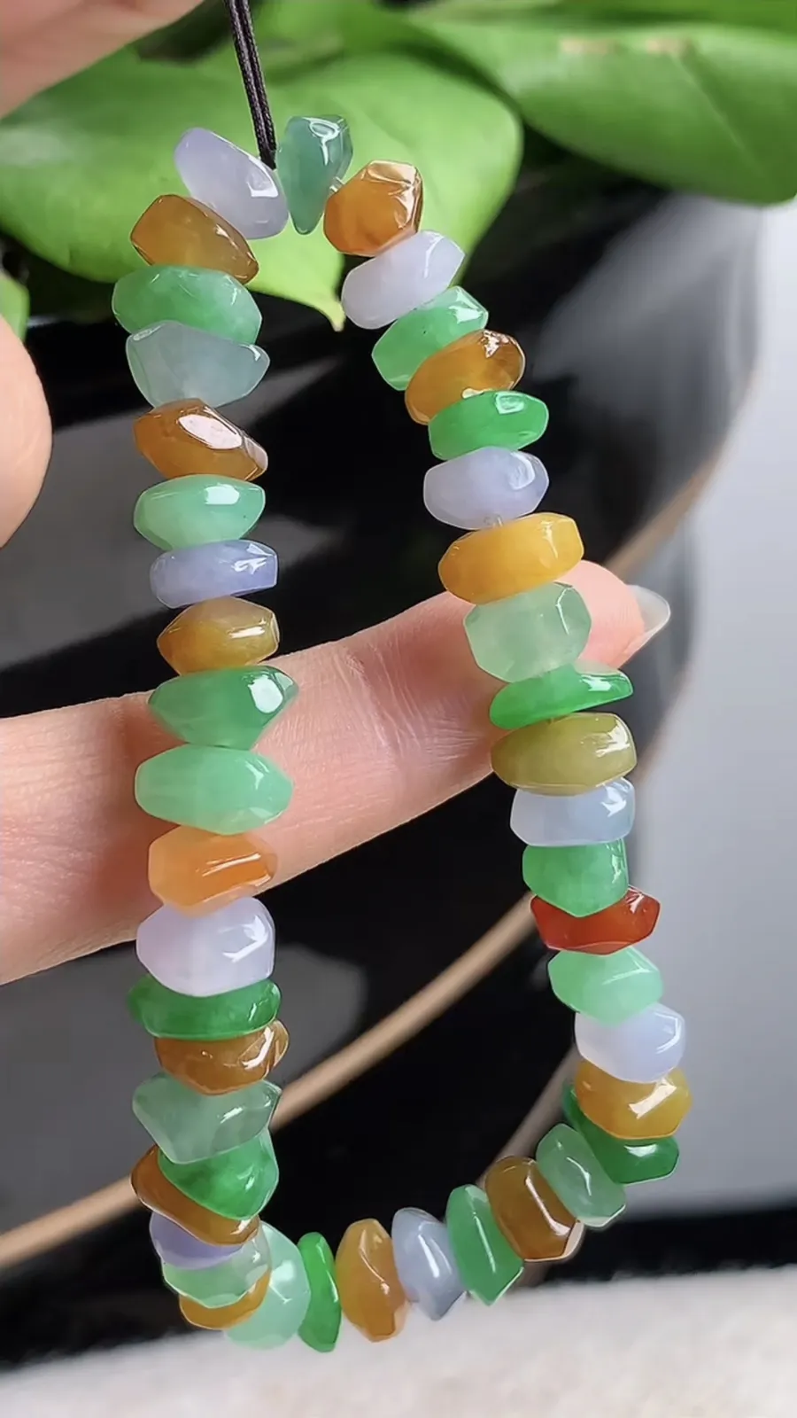a货翡翠老坑冰种多彩随形手串 尺寸7.4×3.8mm