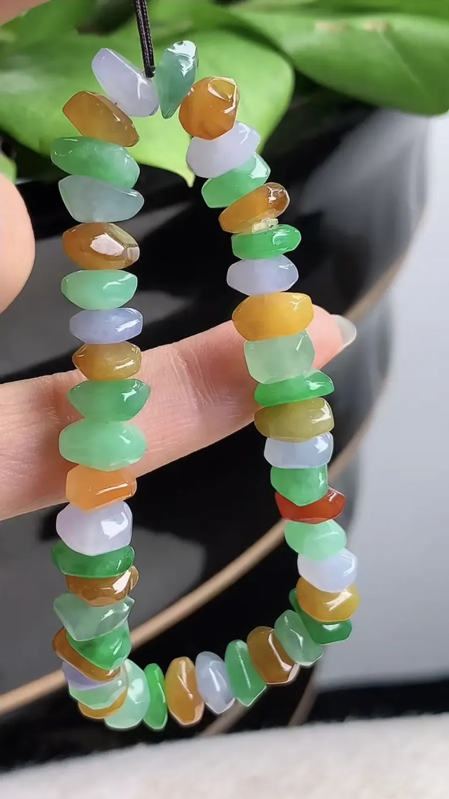 a货翡翠老坑冰种多彩随形手串 尺寸7.4×3.8mm