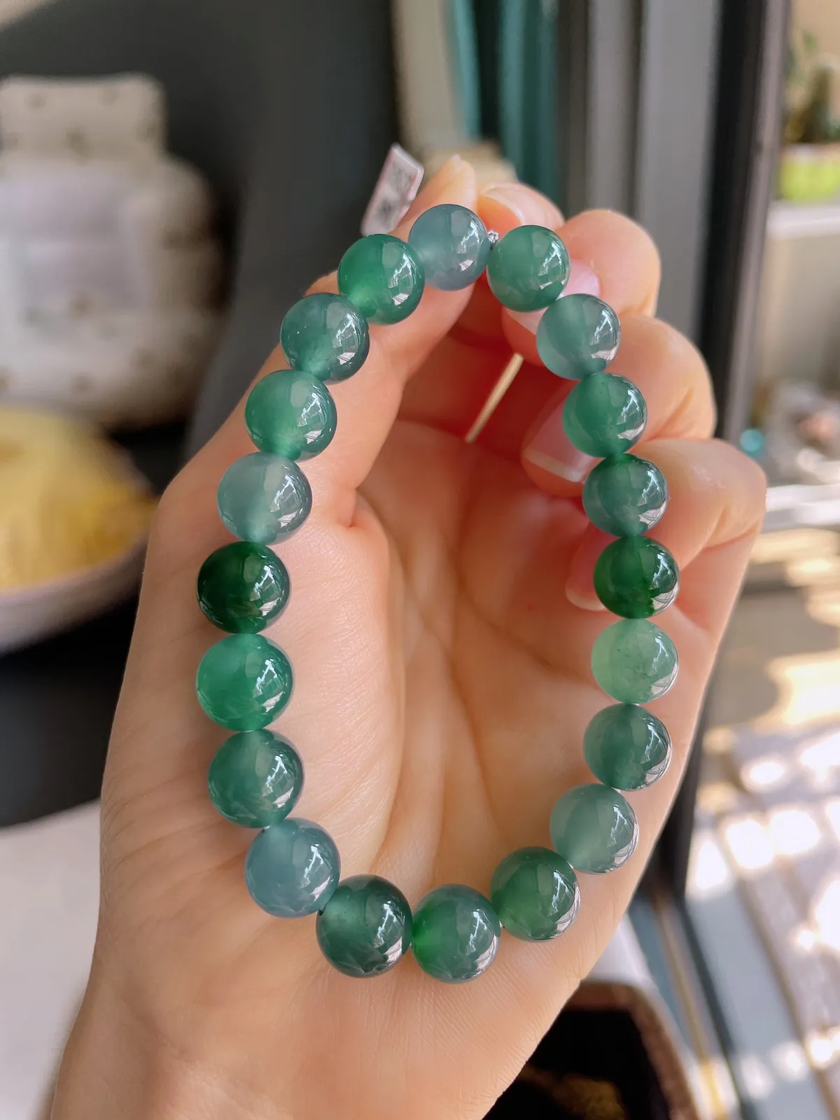 lql天然翡翠A货，冰蓝水多宝圆珠翡翠手串，尺寸：9.8mm。-2465