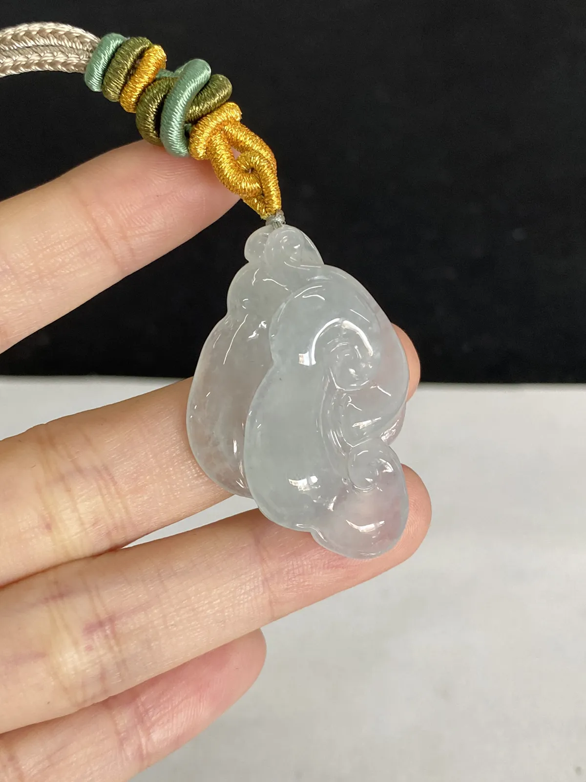 翡翠冰糯种白色吊坠