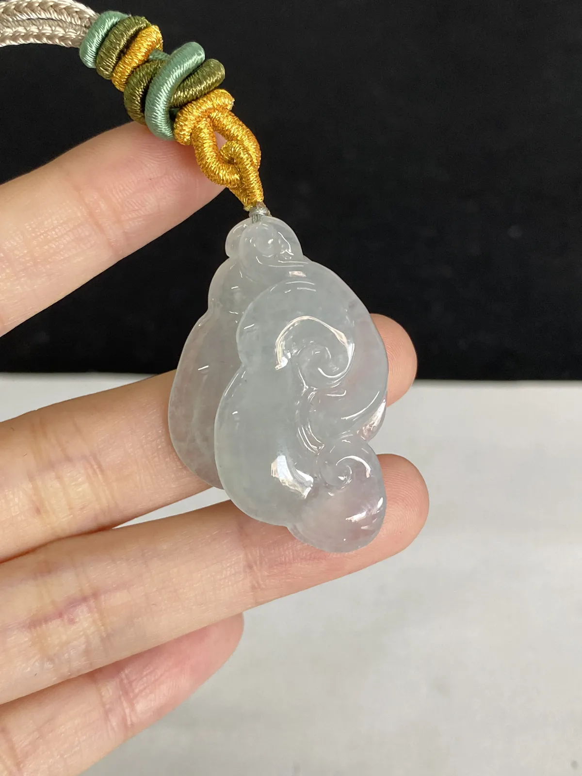 翡翠冰糯种白色吊坠