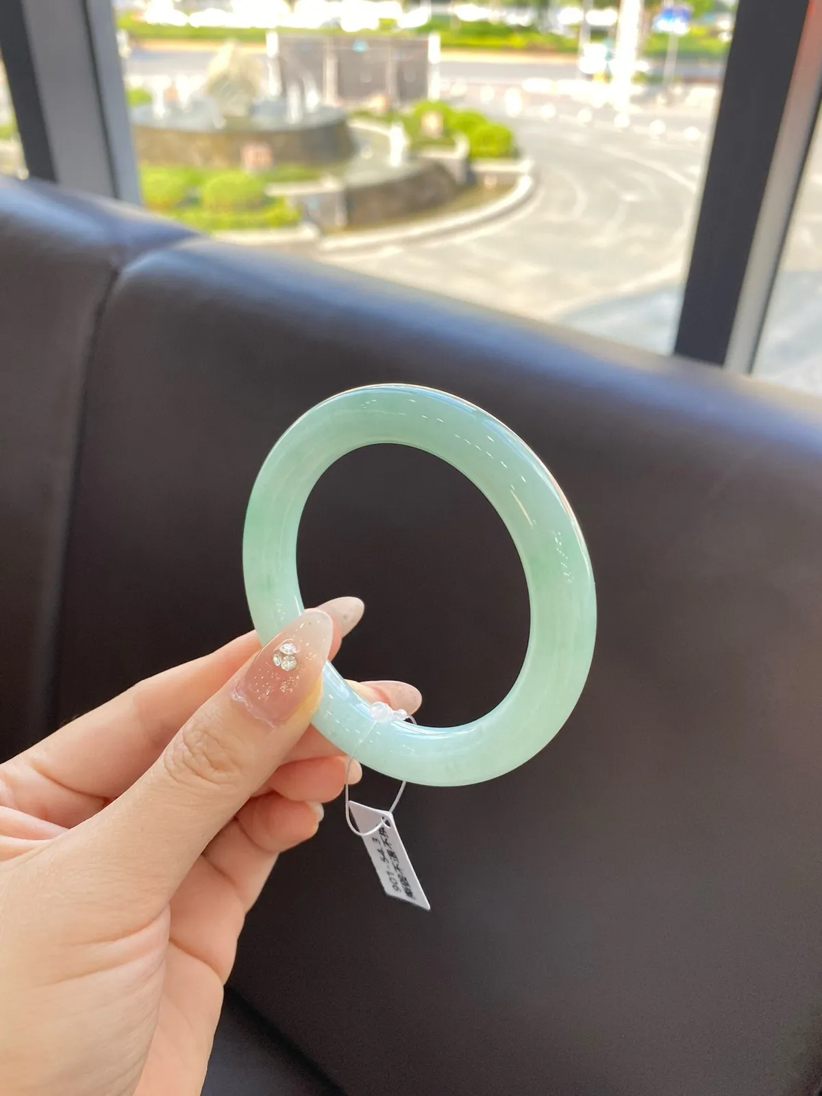 55圆条/细糯冰满圈绿，尺寸：55-10.3-10.3