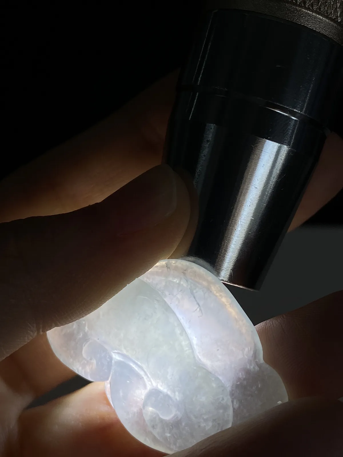 翡翠冰糯种白色吊坠