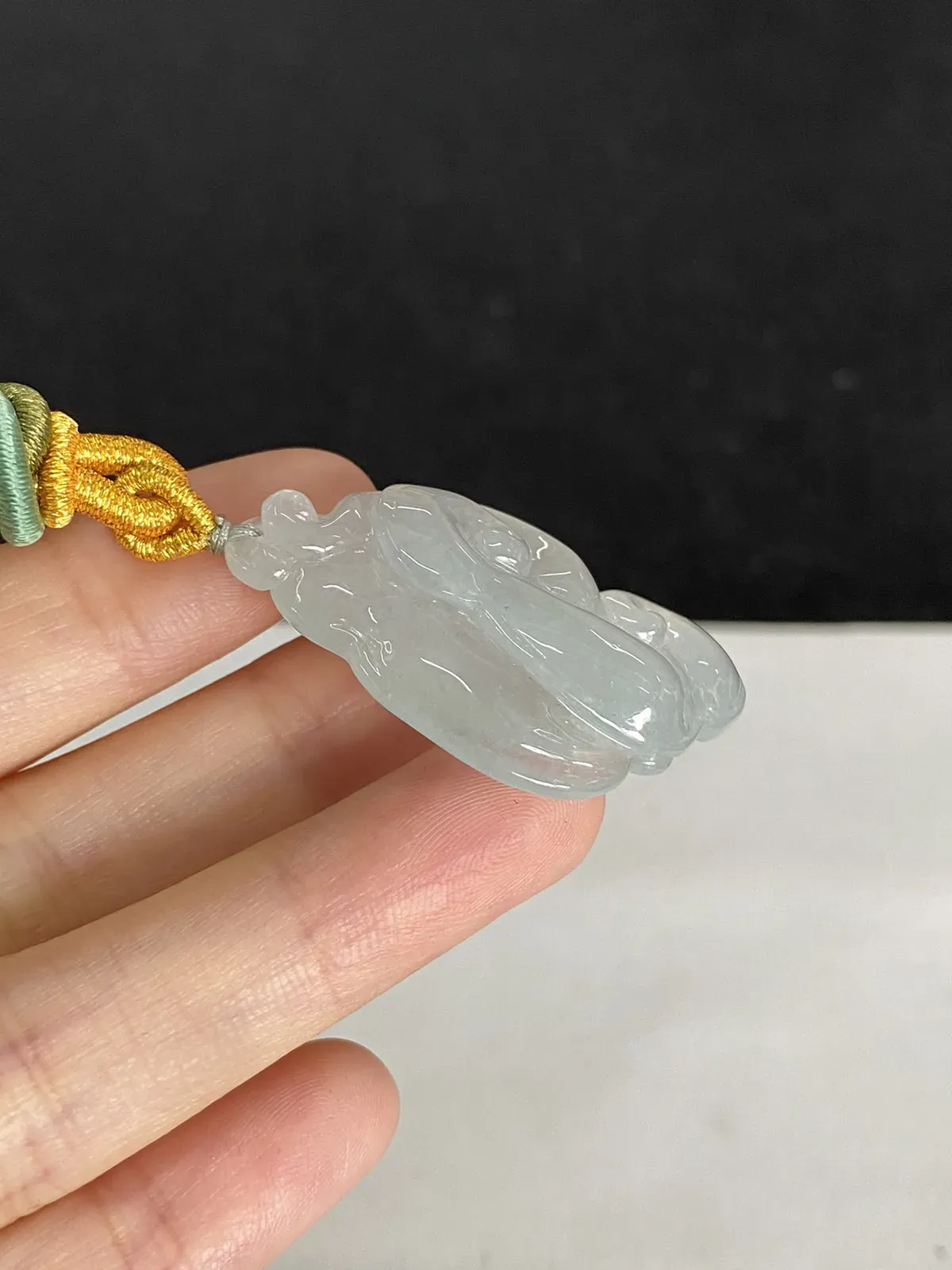 翡翠冰糯种白色吊坠