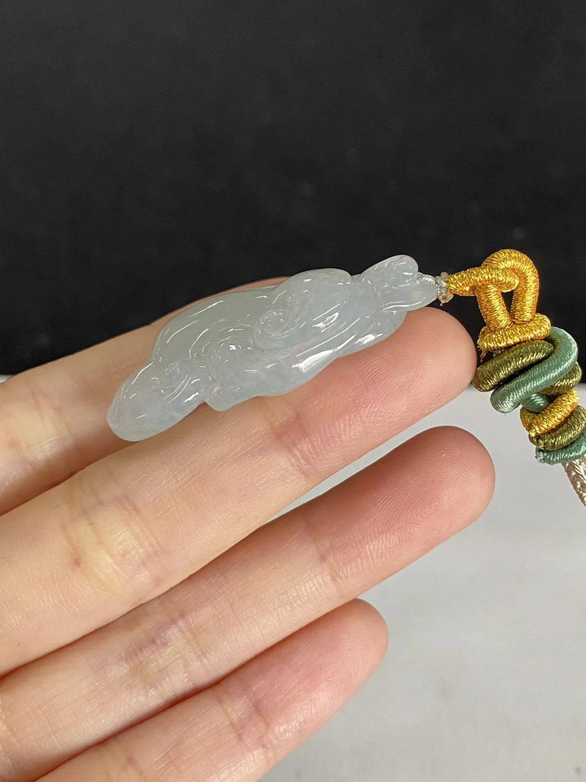 翡翠冰糯种白色吊坠