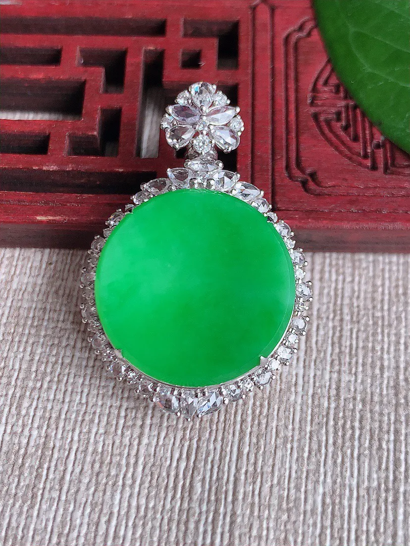 缅甸a货翡翠ddj老坑冰种18K金镶嵌阳绿无事牌吊坠 整体34×23×10.2裸石19mm 7.18