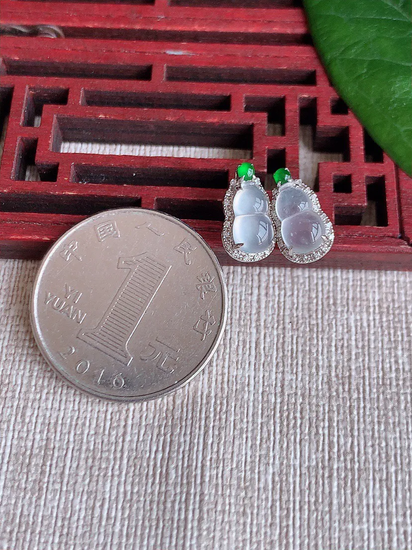 缅甸a货翡翠ddj老坑冰种18K金镶嵌白月光葫芦耳钉 整体8.7×5mm 1.83