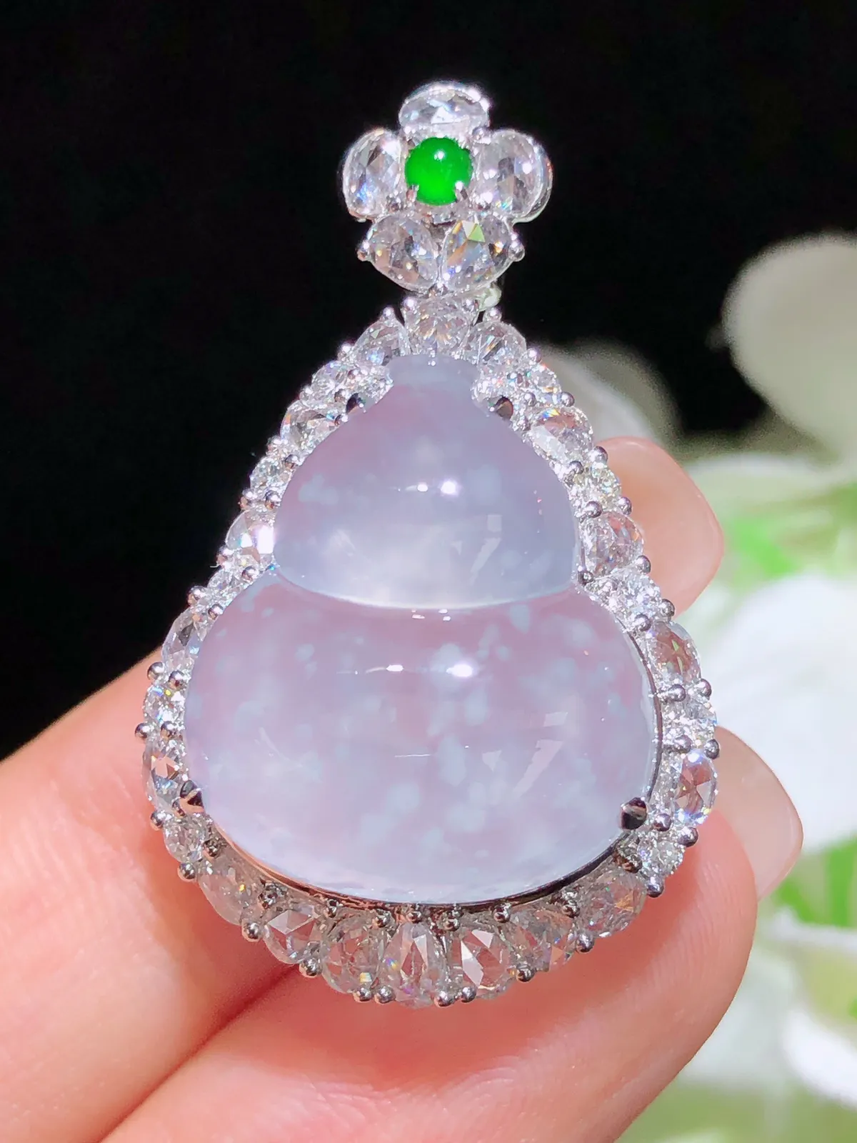 翡翠冰种葫芦吊坠 颜色清爽 冰透水润