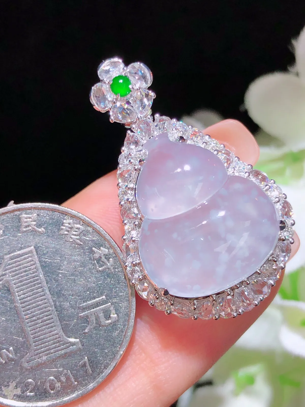 翡翠冰种葫芦吊坠 颜色清爽 冰透水润
