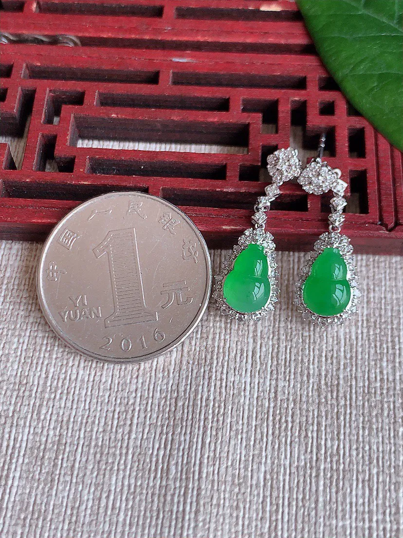 缅甸a货翡翠ddj老坑冰种18K金镶嵌阳绿葫芦耳坠 整体9×6.2×7.2mm 3.46