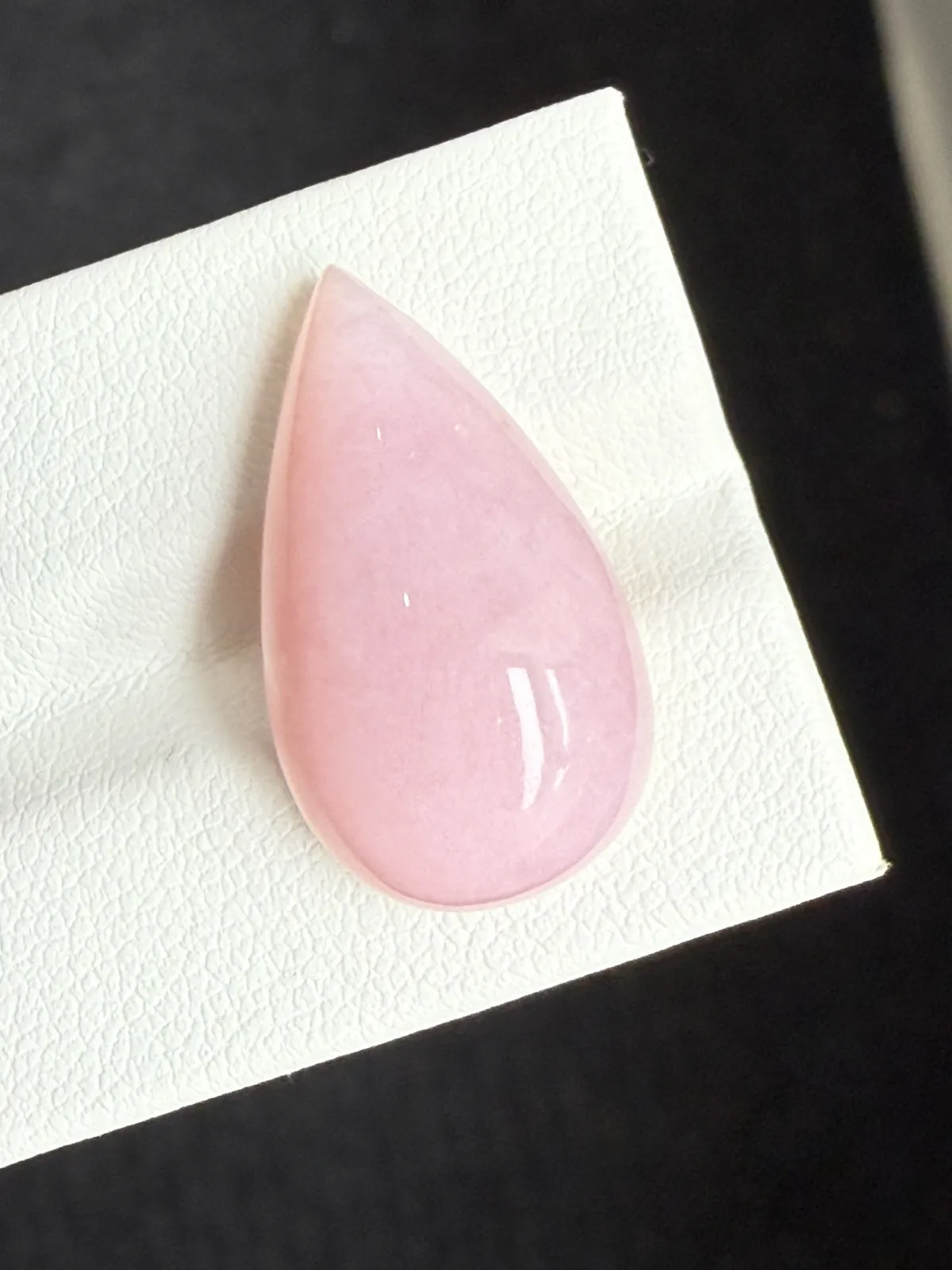 13.65ct天然秘鲁粉欧泊裸石，粉粉嫩嫩小精品，尺寸23.7×13.3×7.5mm