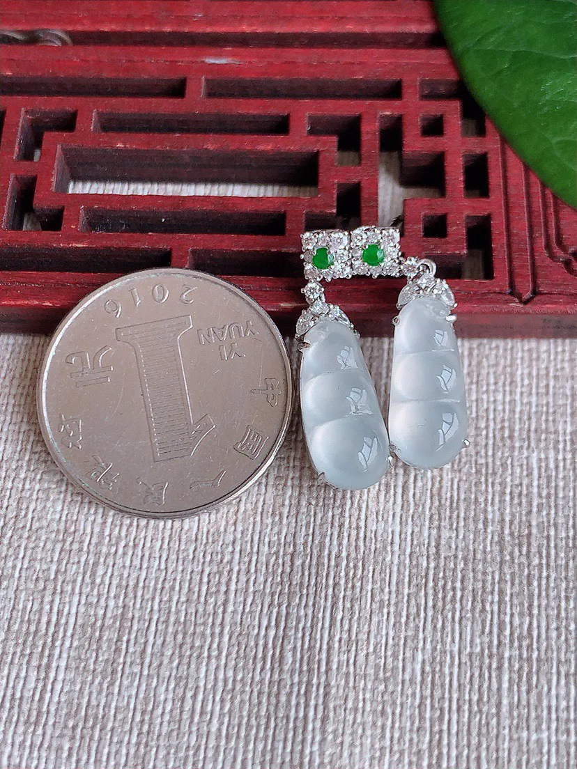 缅甸a货翡翠ddj老坑冰种18K金镶嵌白月光四季豆福豆平安豆耳坠 整体16×7.5×7.6mm 5.27