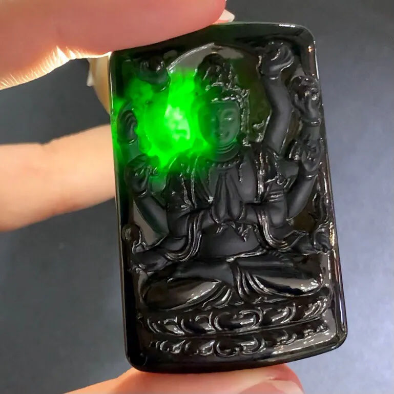 墨翠千手观音吊坠