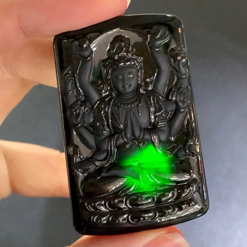 墨翠千手观音吊坠