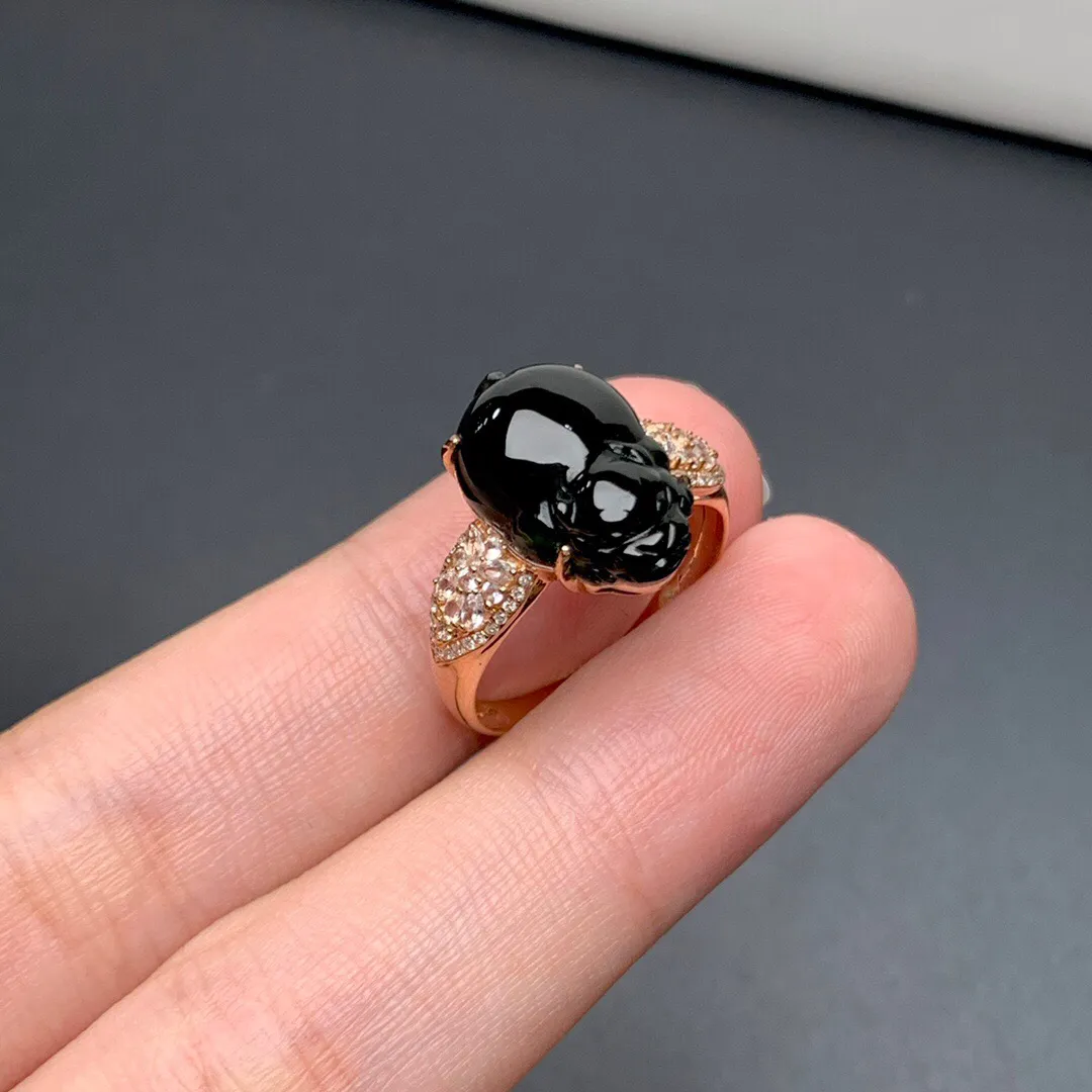 墨翠精美貔貅女戒