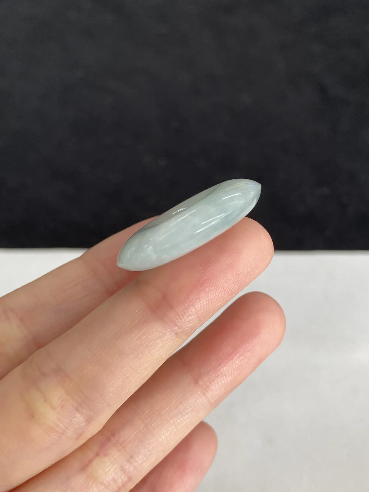 翡翠冰糯种白色平安扣