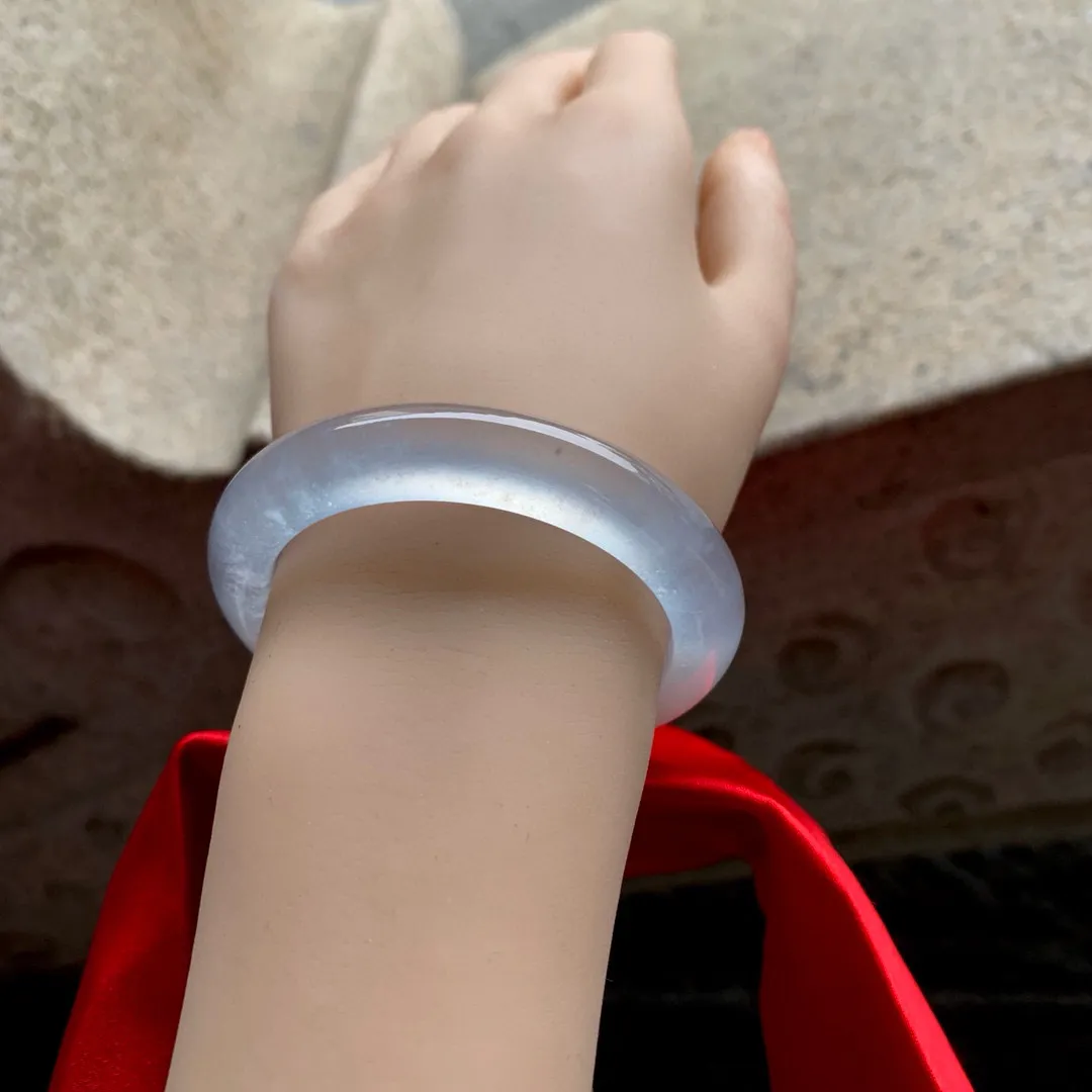 正圈老坑玻璃种 无瑕 尺寸:51.4/10.7/8.4 起钢光 质量货🥰🥰