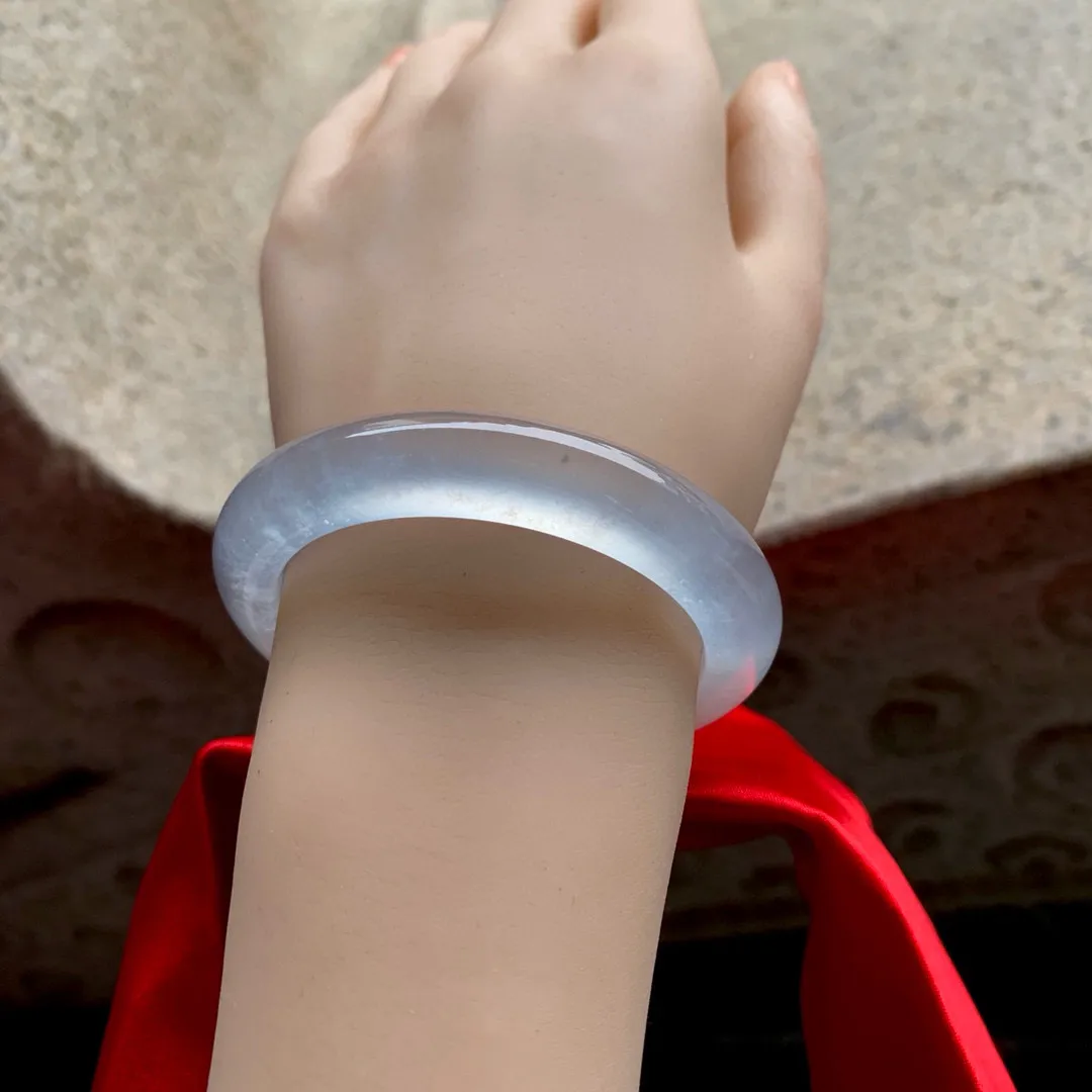正圈老坑玻璃种 无瑕 尺寸:51.4/10.7/8.4 起钢光 质量货🥰🥰