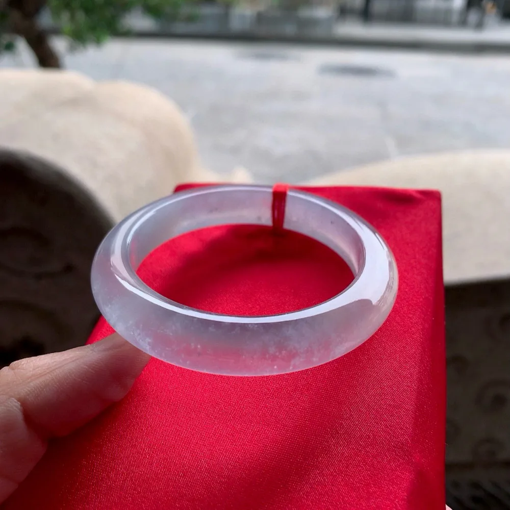 正圈老坑玻璃种 无瑕 尺寸:51.4/10.7/8.4 起钢光 质量货🥰🥰