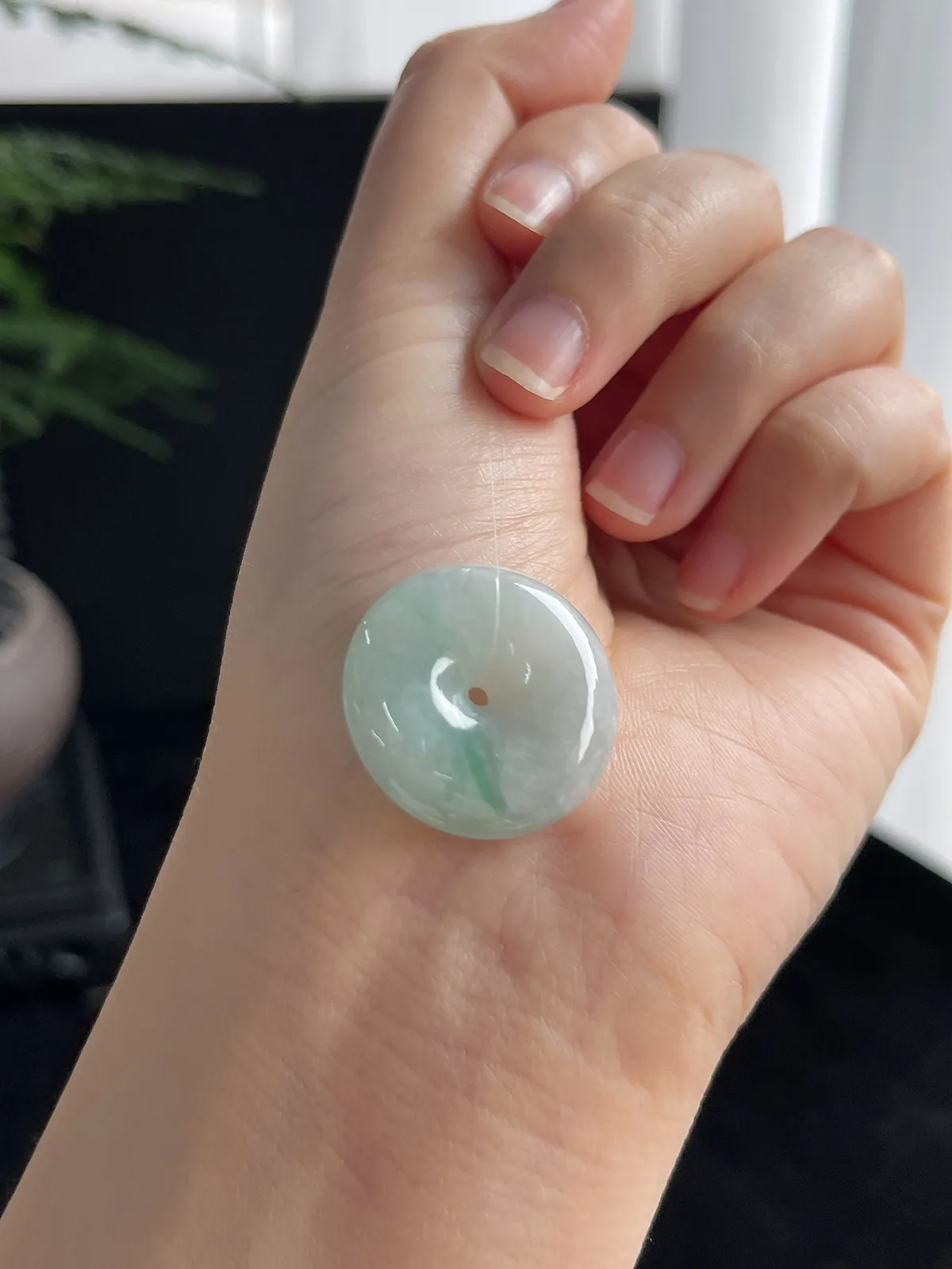 翡翠冰糯种淡绿色平安扣