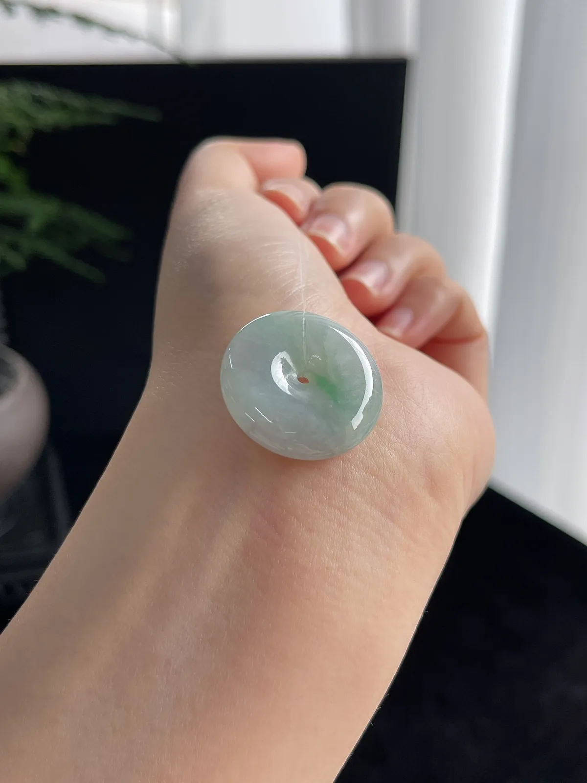 翡翠冰糯种淡绿色平安扣