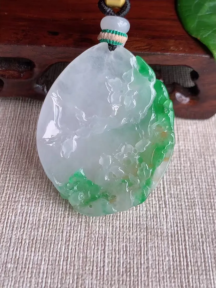 天然A货翡翠黄加绿双彩花开富贵吊坠 尺寸41×33.3×10.2m量19.70g 0404