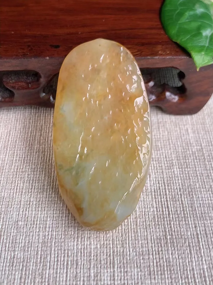 天然A货翡翠黄翡逍遥佛吊坠 尺寸54.4×27×6.7m量14.88g 0406