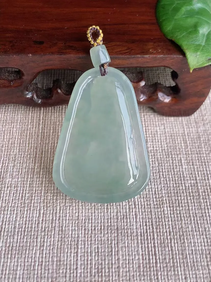 天然A货翡翠晴水虚空藏菩萨吊坠尺寸36.4×26×4.8m量7.80g 0415