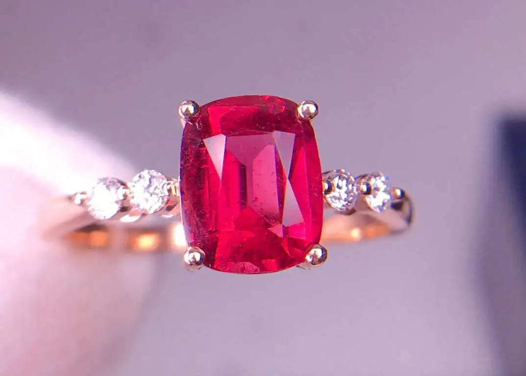 天然红碧玺戒指 戒指主石7.5*6 宝石约1.91ct 18k玫瑰金