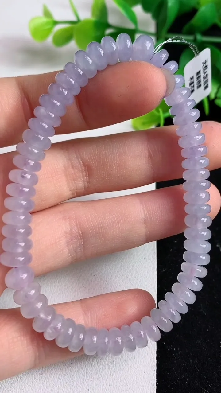 天然A货翡翠紫罗兰算盘珠手串58颗，尺寸6.5-3.3，重量:18.00g4月18日
工厂直销收藏佳品,种好水足，色泽均匀，有种有色，上手高大气！