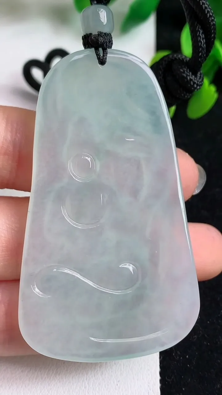 天然A货翡翠白冰普贤菩萨吊坠，尺寸60.2-35.7-4.8，重量:25.93g
4月19日
