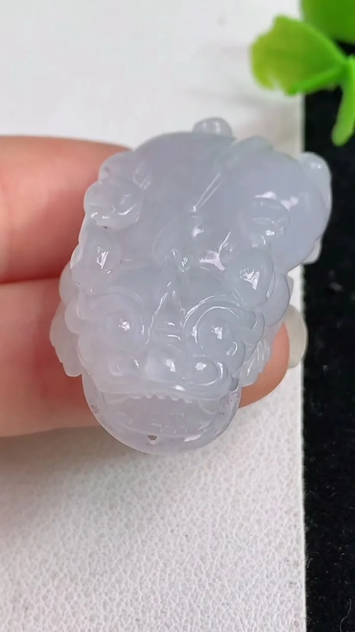 天然A货翡翠冰种白月光貔貅吊坠，尺寸36.6-21-12.3，重量:19.80g
4月23日
