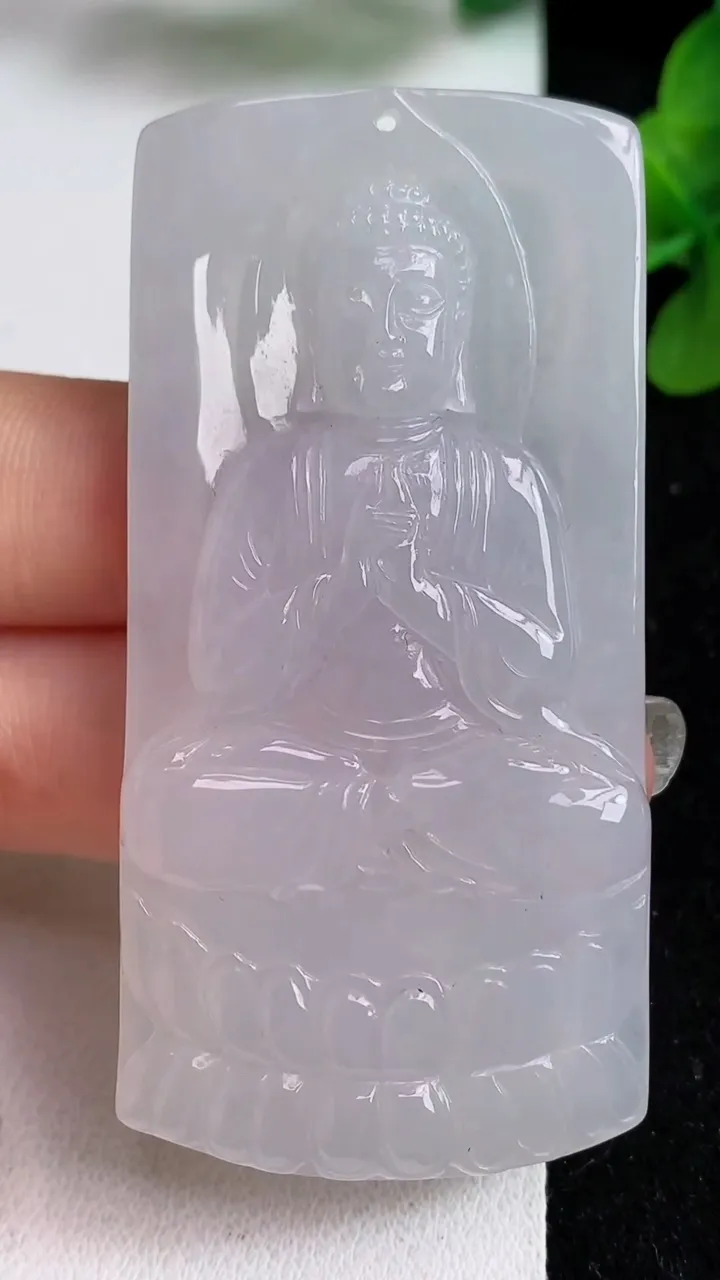 天然A货翡翠冰种白月光大日如来吊坠，尺寸64.2-30.8-6.3，重量:31.15g
4月24日