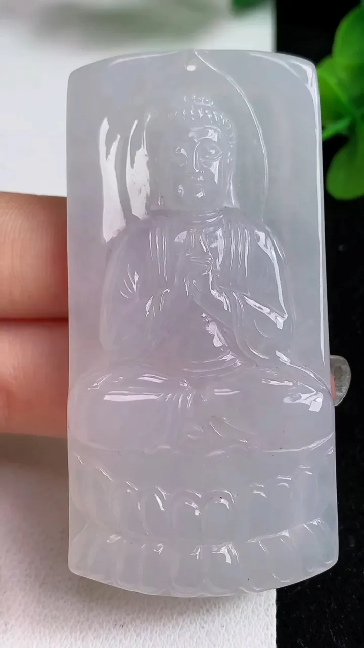天然A货翡翠冰种白月光大日如来吊坠，尺寸64.2-30.8-6.3，重量:31.15g
4月24日